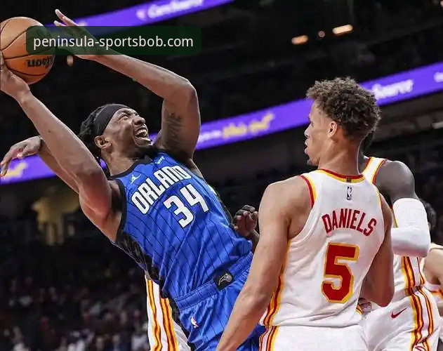 半岛体育bob官网赛事直播iOS版 米切尔42分对飙班凯罗36分:一场东部季后赛预演的技术流深度评测